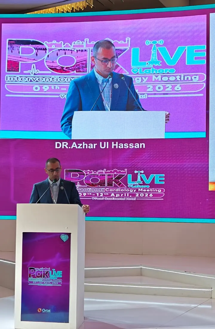 Dr. Azhar ul Hassan Qureshi speaking at the PakLive Interventional Cardiology Meeting in Lahore
